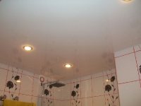 Натяжные потолки в ванной комнате_4